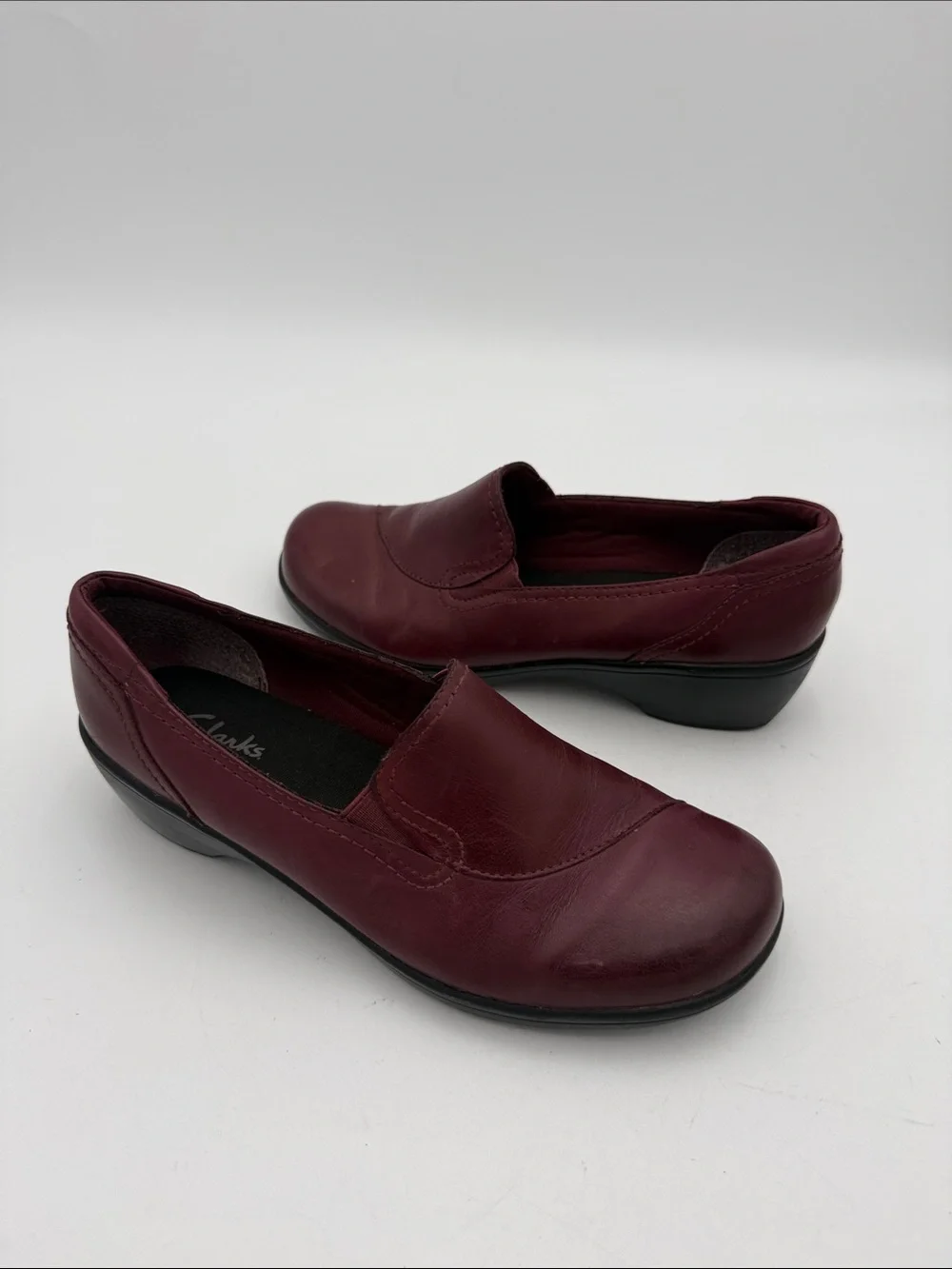 Clarks Women’s Burgundy Slip-On Comfort Loafers women’s 8M casual office Y2K